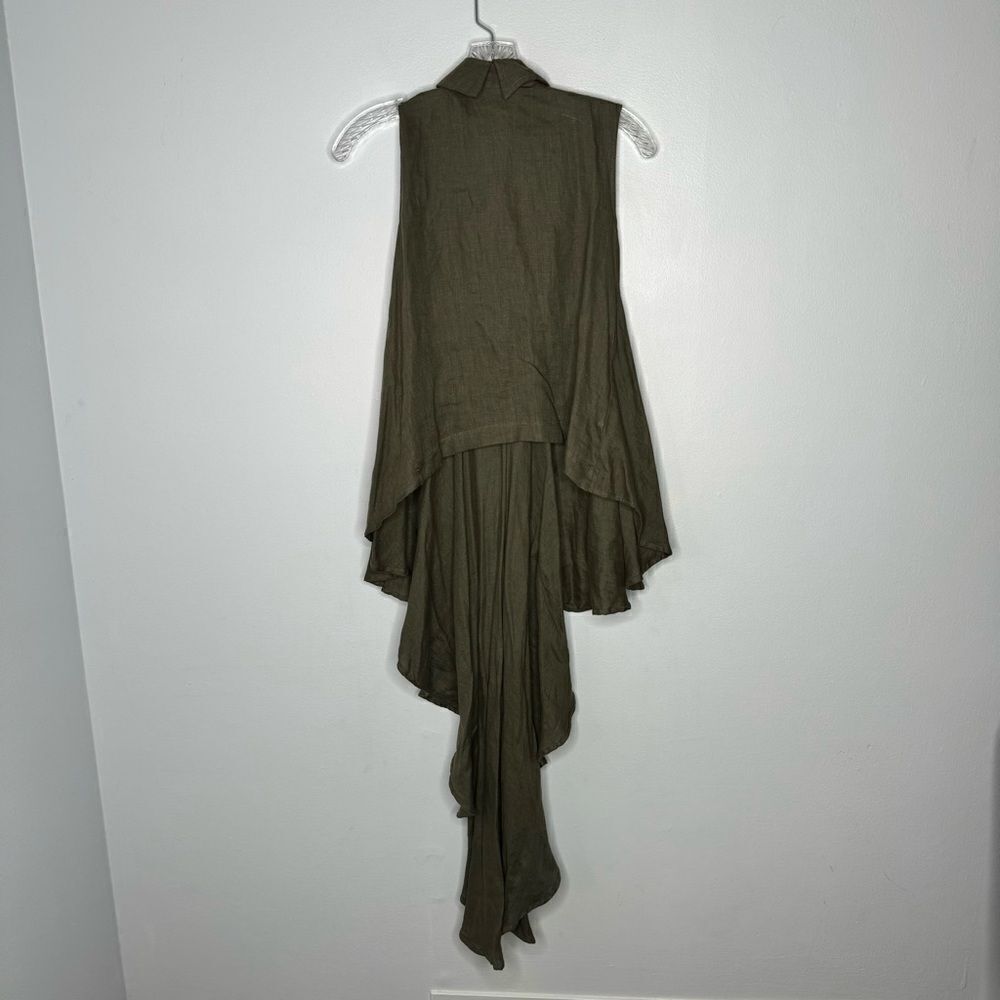 Carla olive green high low top size 2